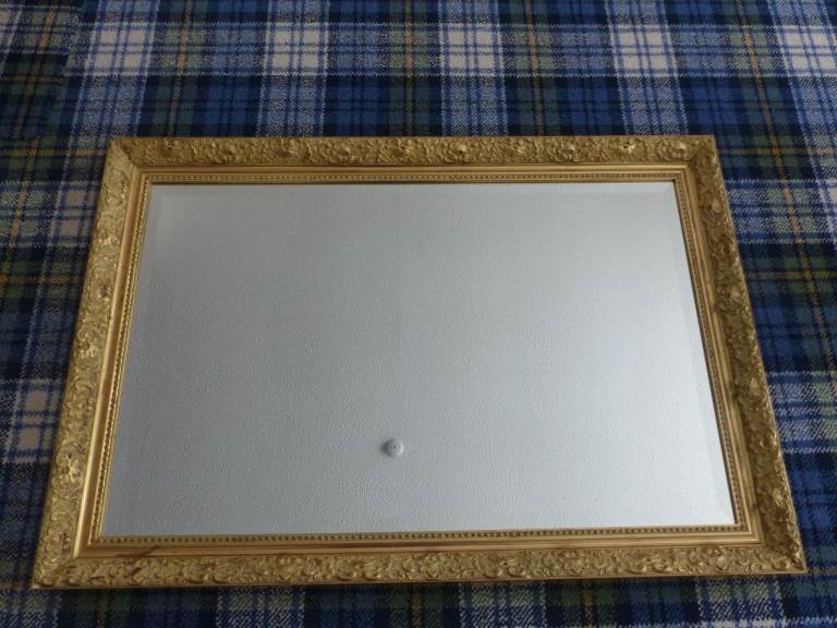 wall mirror