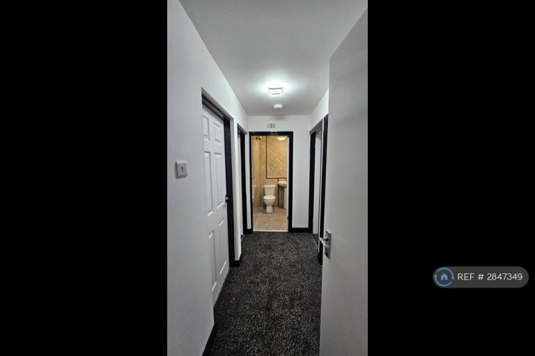 2 bedroom flat in Coppull, Chorley, PR7 (2 bed) (#2847349)