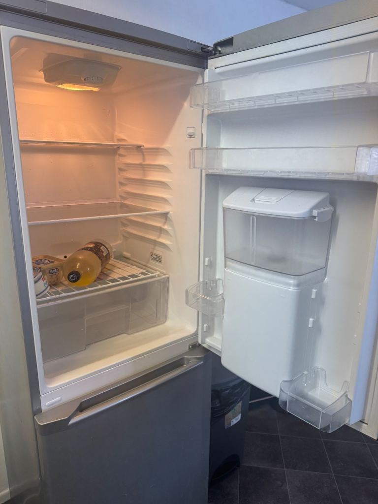 Beko Fridge Freezer with Water Dispenser - Silver