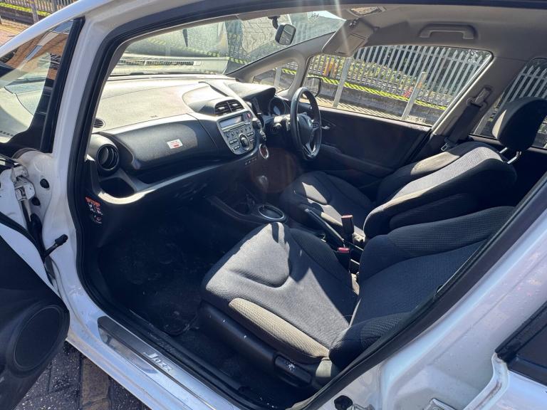 2013 Honda Jazz 1.4 i-VTEC ES Plus Hatchback 5dr Petrol CVT Euro 5 (99 ps)