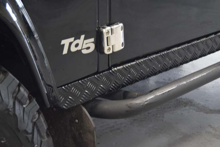 Defender 90 TD5 Pickup