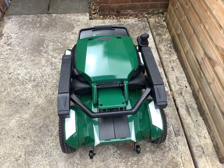 Green Electric Mobility wheelchair – Good Condition
