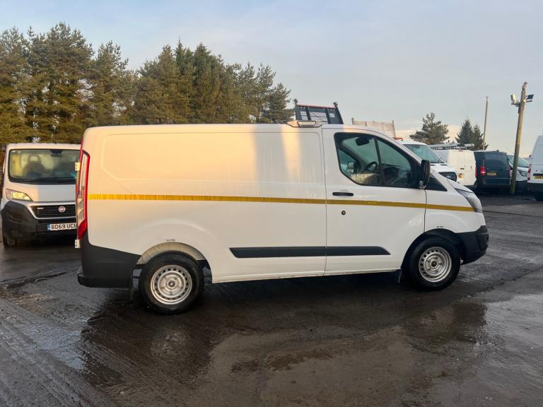 2018 Ford Transit Custom 2.0 TDCi 105ps Low Roof Van PANEL VAN Diesel Manual