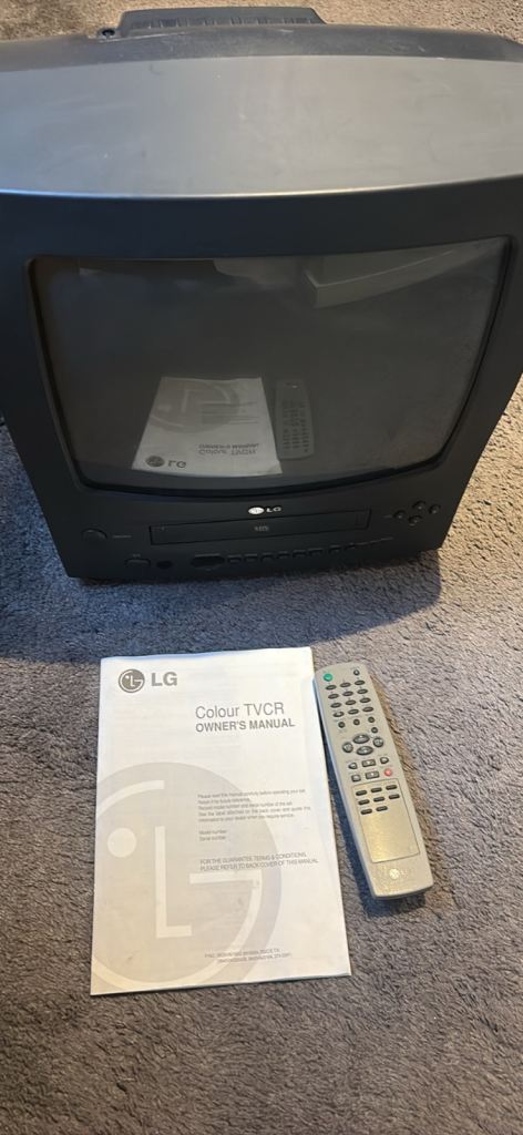 Working LG KE-14U73 14" Combi Colour TV / VHS, Video & RGB inputs, Retro GaminG