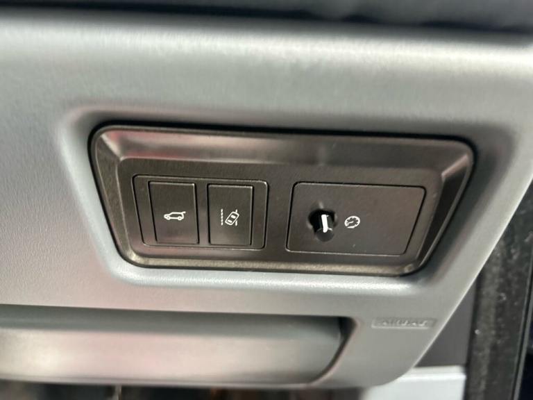 2017 Land Rover Range Rover Evoque 2.0 TD4 SE Tech SUV 5dr Diesel Auto 4WD Euro 6 (s/s) (180 ps) ...