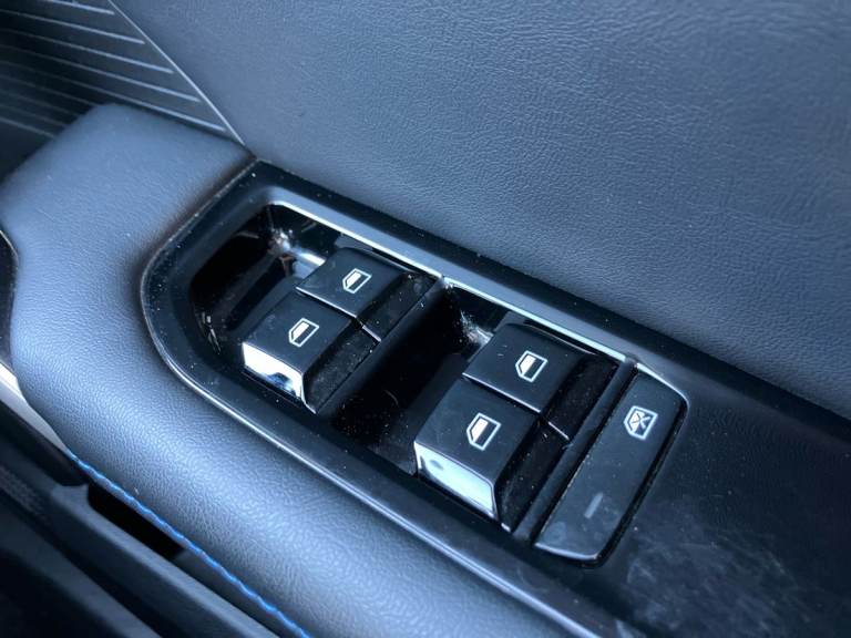 2024 MG MG4 150kW Trophy EV Long Range 64kWh 5dr Auto Hatchback ELECTRIC Automatic