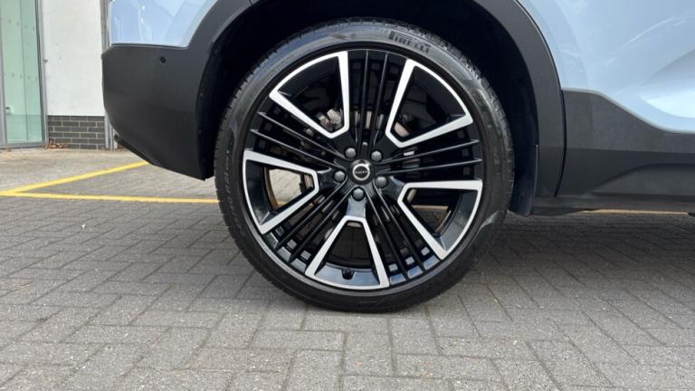 2025 Volvo XC40 Ultra, B4 Mild hybrid, Petrol, Dark Estate Petrol Automatic