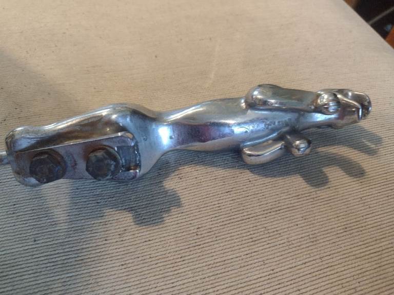 Leaping jaguar front car emblem original 