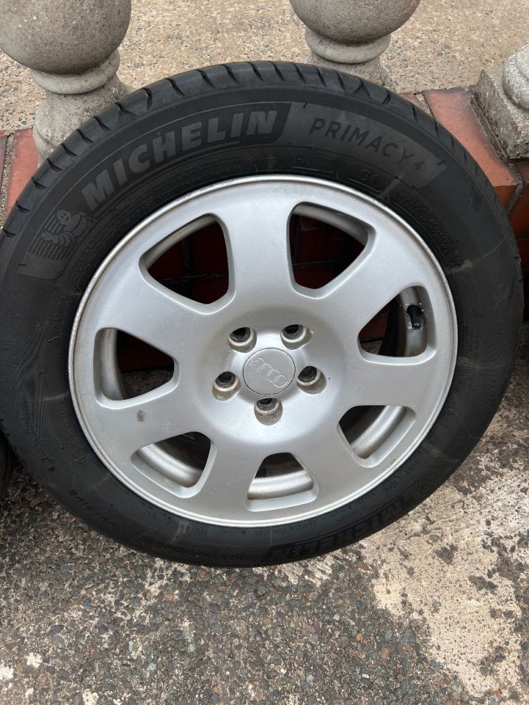 Audi Alloy Wheels and Tyres 15”