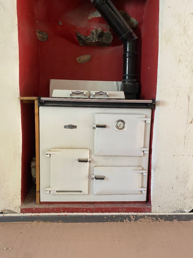 Vintage Rayburn White Range Cooker – Fair Condition, £99.00 for Sale