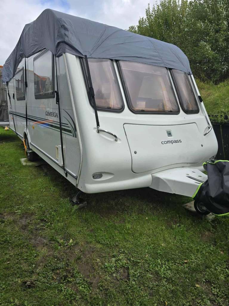 Compass omega  2003 caravan  4 berth 