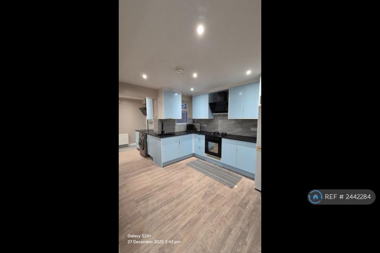 1 bedroom in Surrey Road, Reading, RG2 (#2442284)