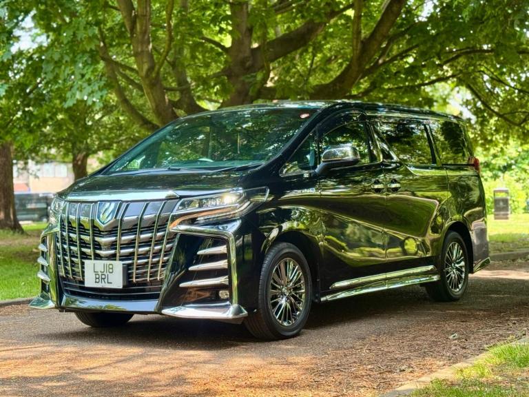  Toyota Alphard Petrol/Electric Hybrid Automatic