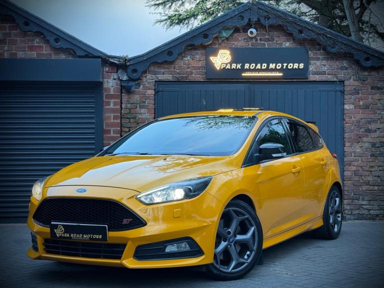 2015 Ford Focus 2.0 TDCi 185 ST-3 5dr HATCHBACK Diesel Manual