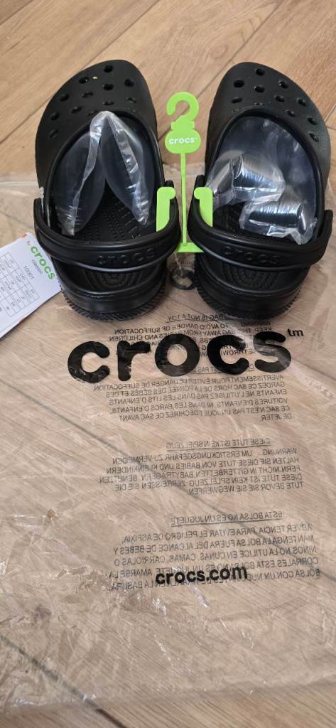 New Crocs Classic Clogs - Black, Size 5
