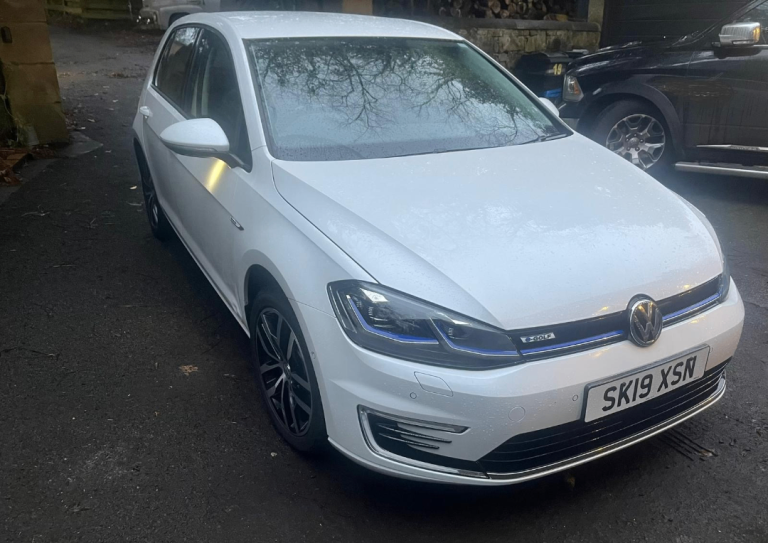 2019 VW e-Golf | Low Miles | Heated Seats | Apple CarPlay | Camera | Edinburgh