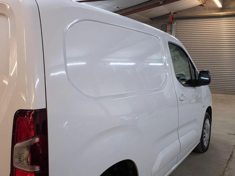 VAUXHALL COMBO 1.5 Turbo D 2300 Pro L1 H1 Euro 6 (s/s) 5dr 2023