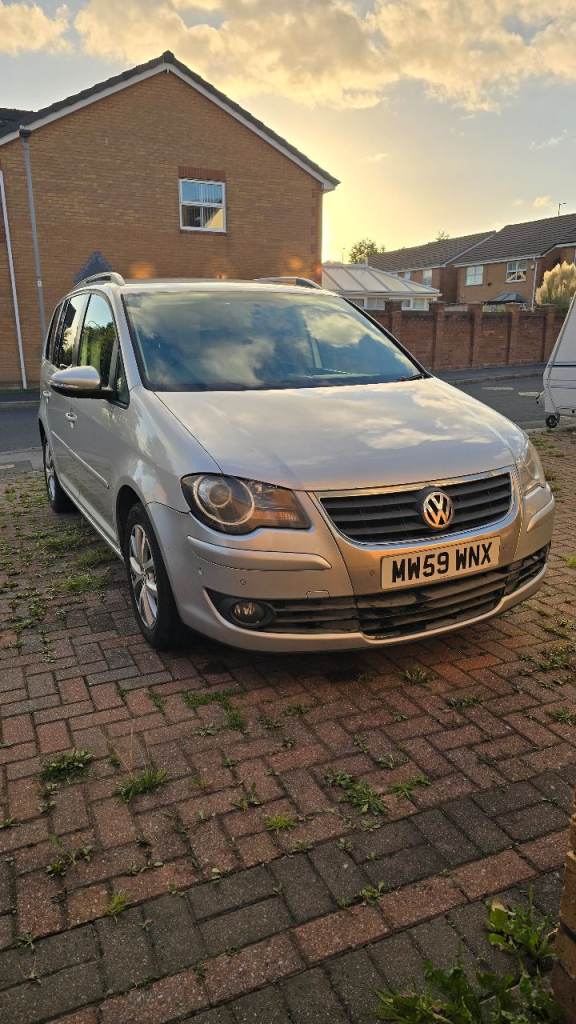 Volkswagen, TOURAN, MPV, 2010, Manual, 1896 (cc), 5 doors