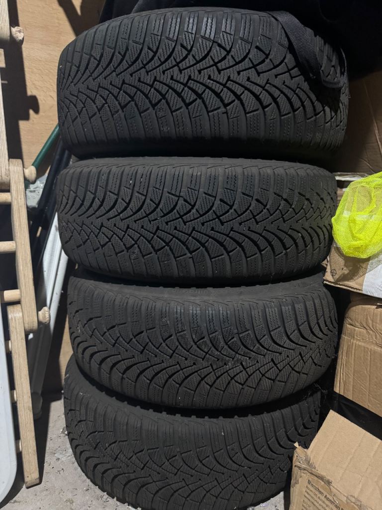 Mazda/Mitsubishi alloy wheels Good Year 205/55/16 Mazda/Mitsubishi 