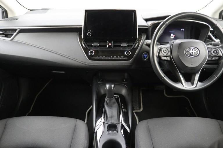 2022 Toyota Corolla 1.8 VVT-h GPF Design Saloon 4dr Petrol Hybrid CVT Euro 6 (s/s) (122 ps) Saloo...