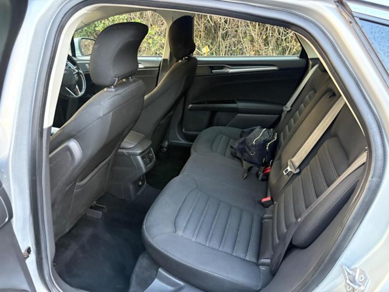 2015 Ford Mondeo 2.0 TDCi ECOnetic Zetec Euro 6 (s/s) 5dr Diesel