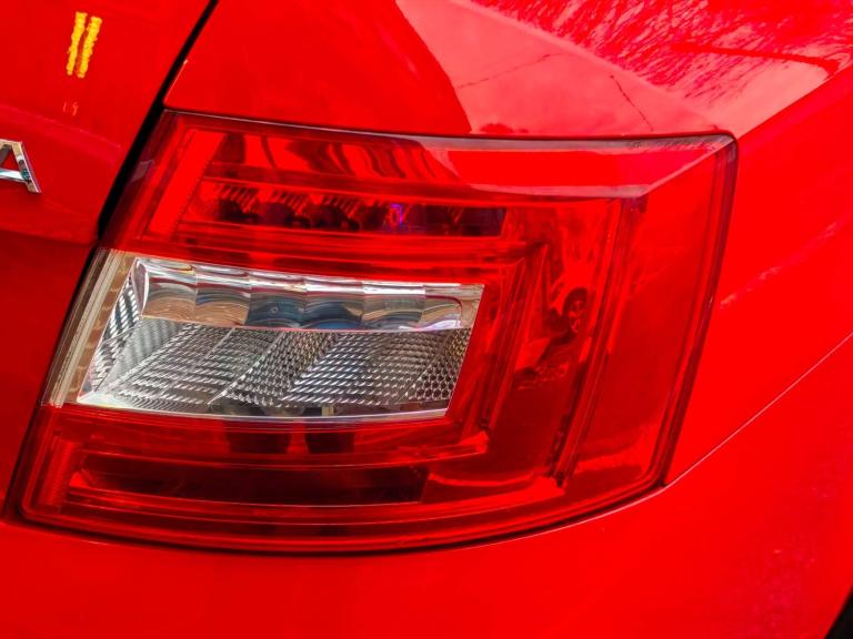 2015 Skoda Octavia 2.0 Octavia vRS TDI 4x4 Semi-Auto 4WD 5dr Hatchback Diesel Automatic