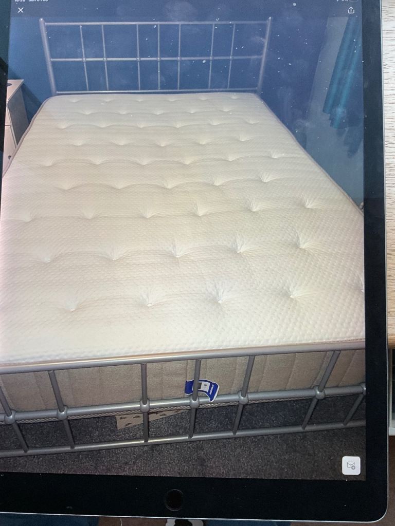 Double mattress + Double metallic bed frame