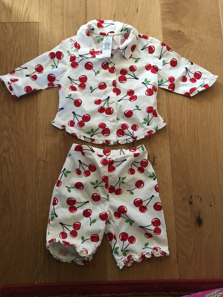 Cherries 3 yrs old child pyjama buttoned BNWT