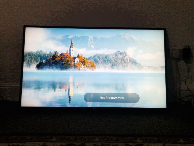 LG Smart TV HDR 4K Ultra HD Led 49 inches for sale 