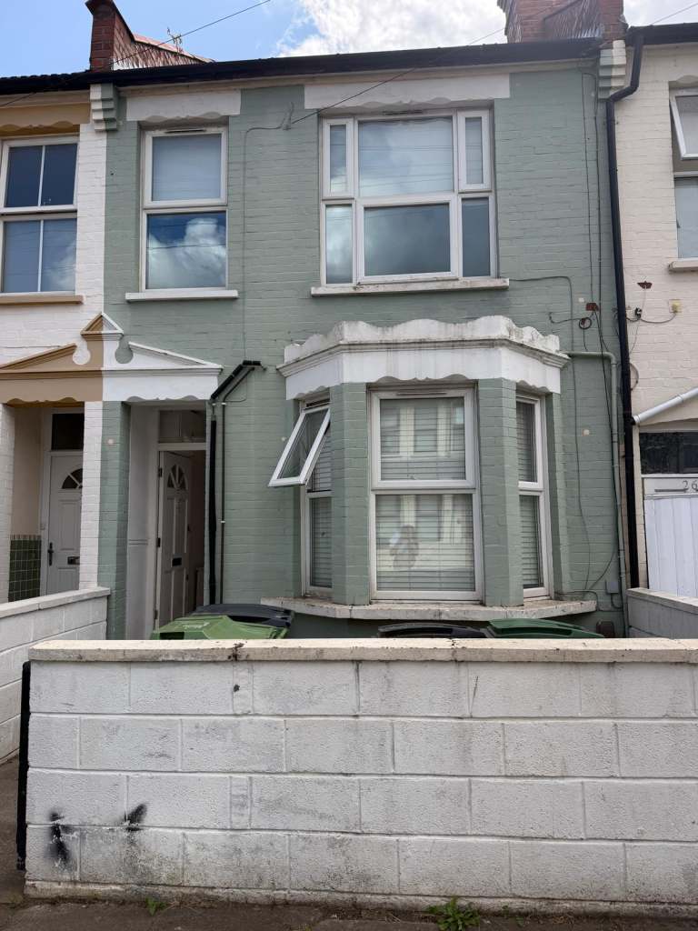 4 bedroom house in 4 Bedroom House – Beechfield Road, London N4