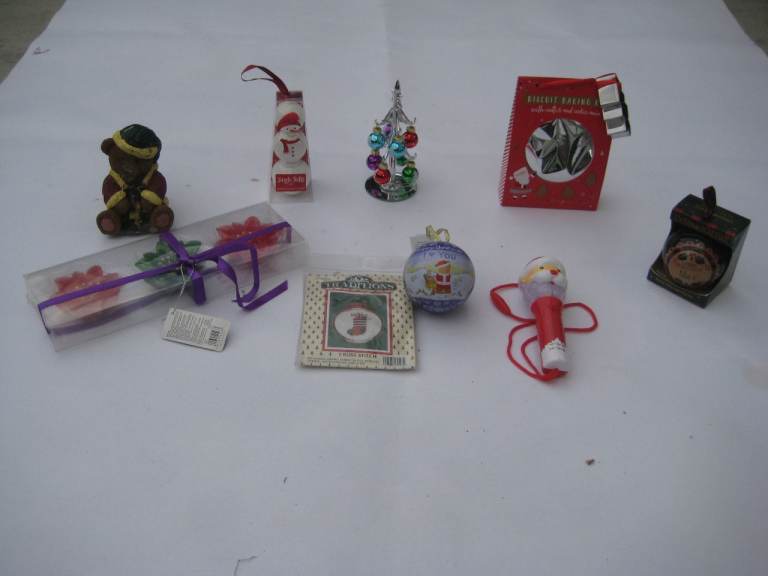 3 Sets of Brand New Ideal Christmas Tree Gifts - Please See Description for Details and Prices