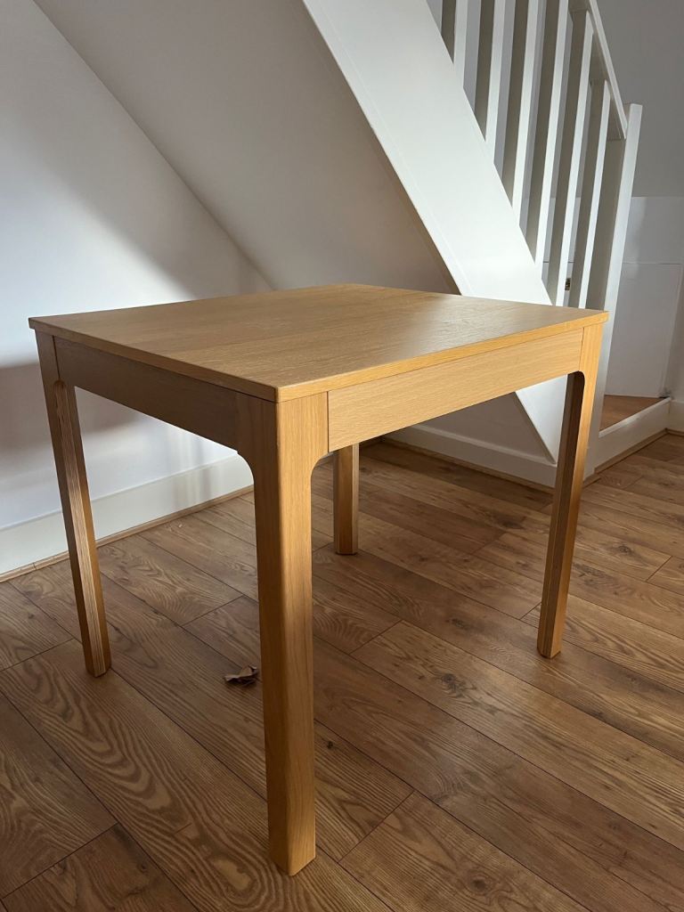 Ikea EKEDALEN extendable dining table 