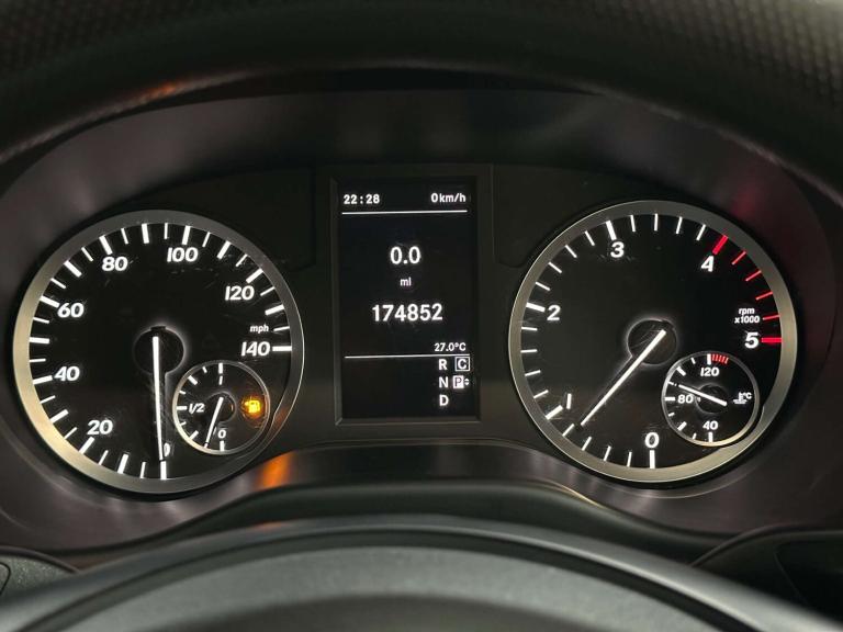 2015 Mercedes-Benz Vito 114CDI BlueTec Crew Van PANEL VAN DIESEL Automatic