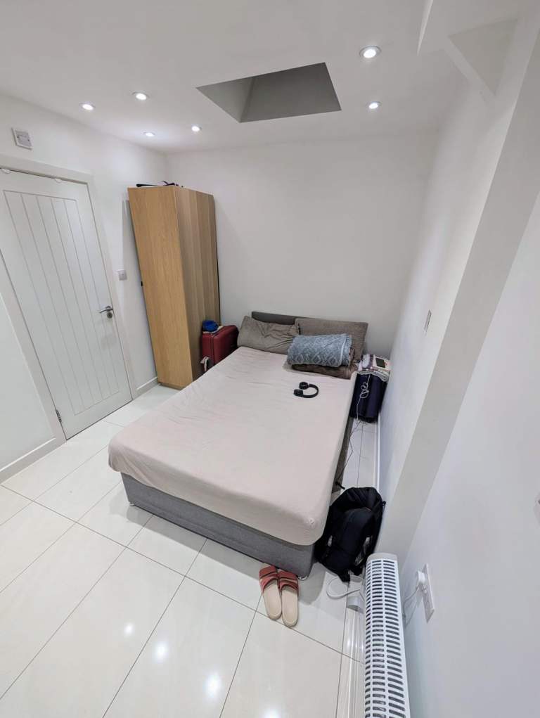 En-Suite Studio Room to Rent in Harrow – HA2 9TU