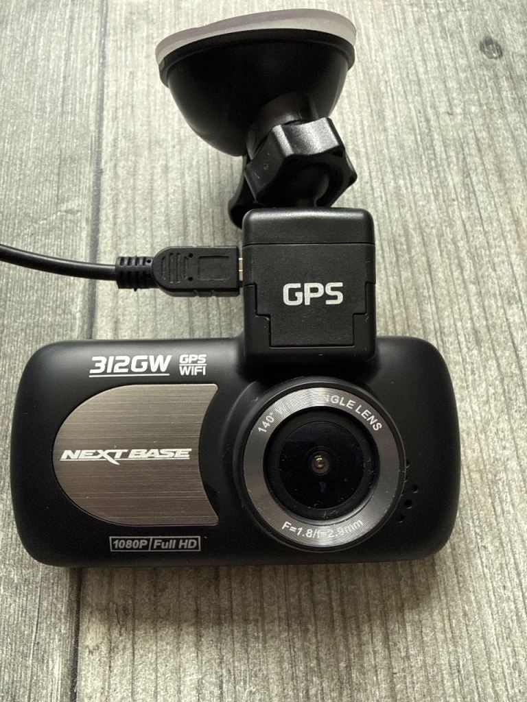 NEXTBASE 312GW GPS dashcam with WiFi and quick release windscreen mount