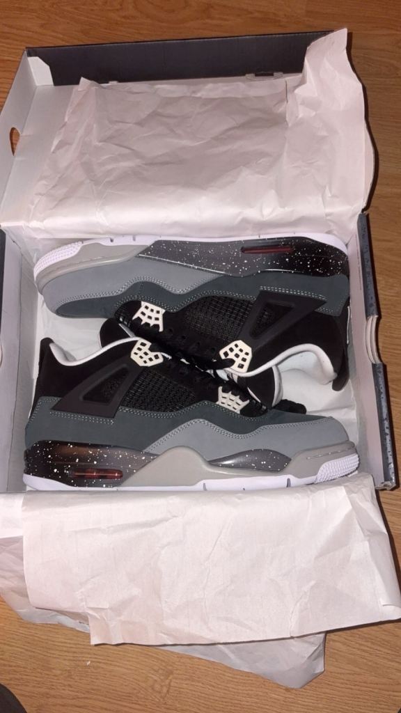 Air Jordan 4 Retro 'Fear' Trainers - UK 9, Brand New