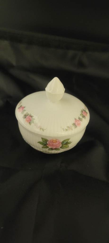Vintage AK Kaiser Miniature Trinket Box - Romantica Moss Rose Small Ring Pot, West Germany Mold 19