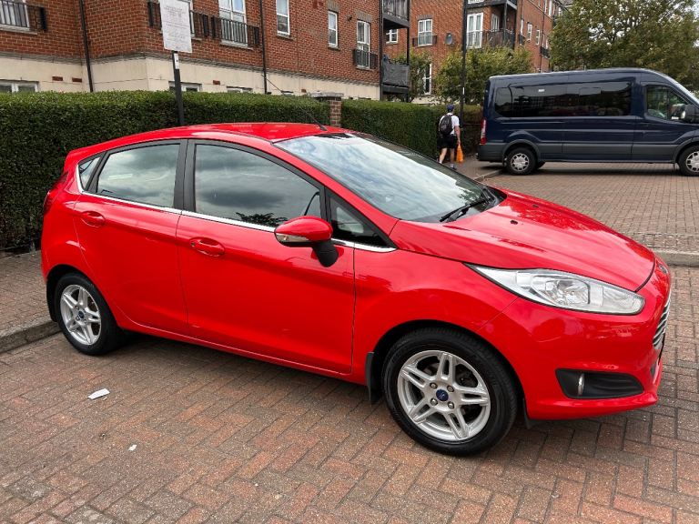 Ford, FIESTA, Hatchback, 2013, Semi-Auto, 1597 (cc), 5 doors