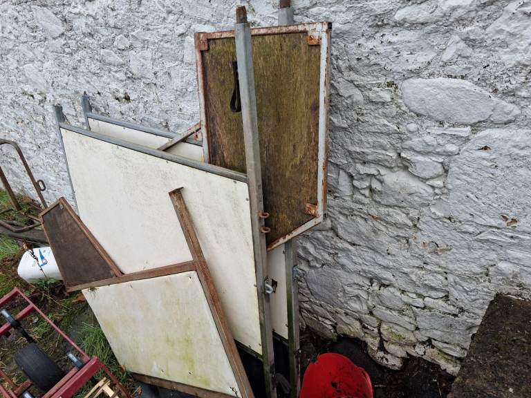 Horse box partitions. 