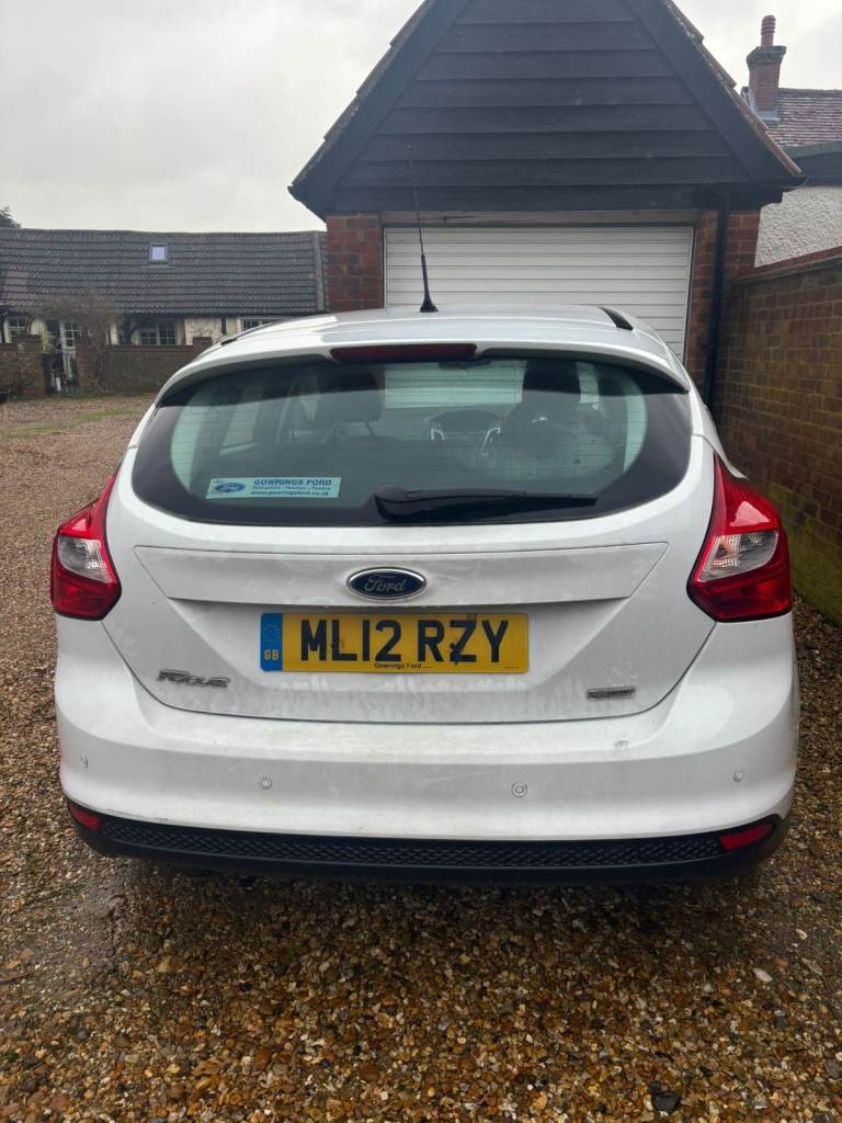 Ford, FOCUS, Hatchback, 2012, Manual, 998 (cc), 5 doors