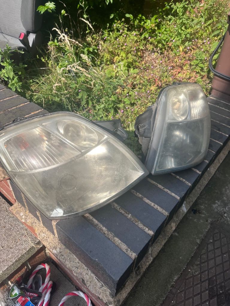 2004 Kia PICANTO front head lights 