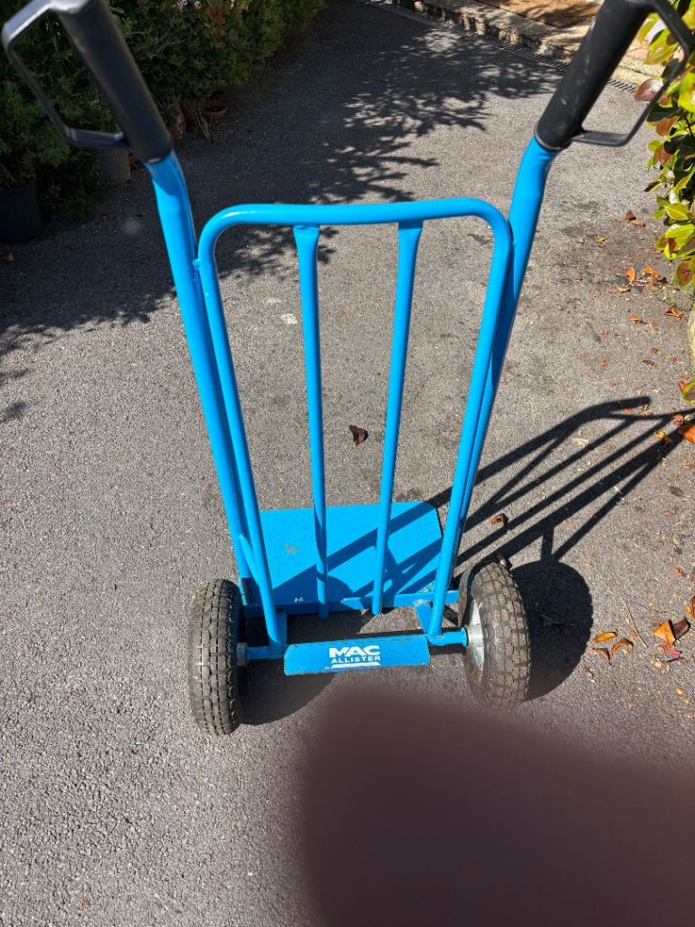 Sack barrow 