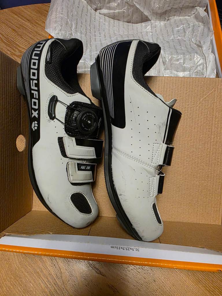 Cycling shoes