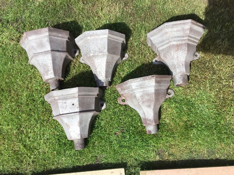 Rain guttering socks 