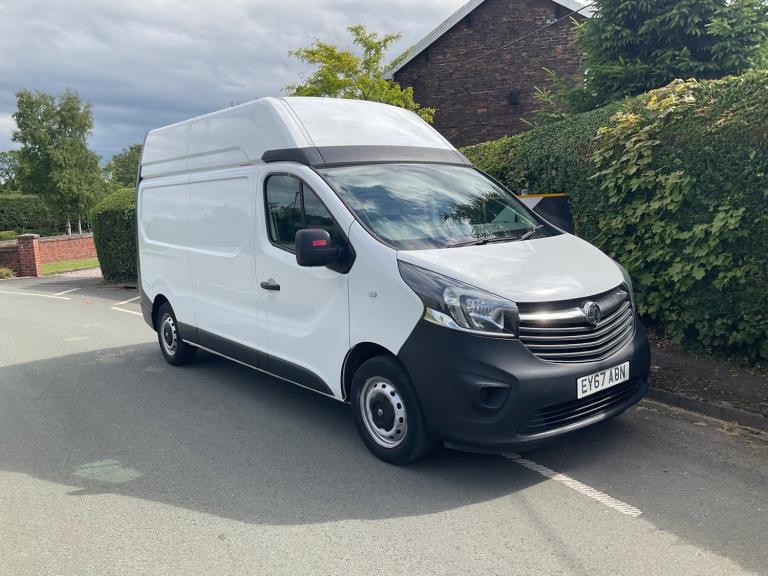 2019 Renault Trafic LH30 ENERGY dCi 145 High Roof Business Van PANEL VAN Diesel Manual