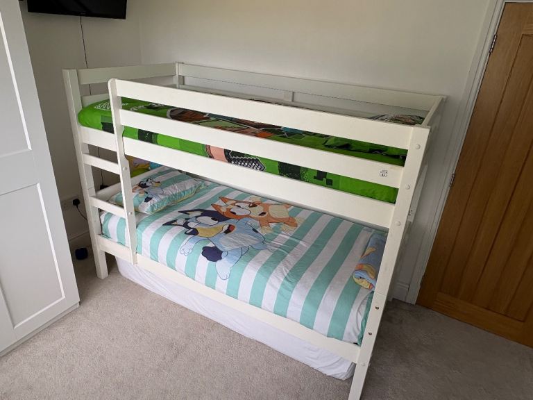 White Bunk Bed with Mattresses 