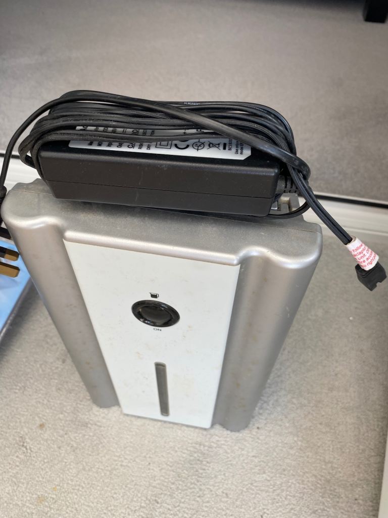B & Q Portable Air Purifier / Humidifier with Power Cable