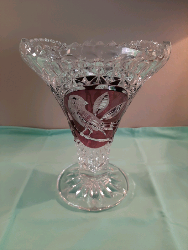 Hofbauer Byrdes Lead Crystal Glass Vase With Bird Motif in Red