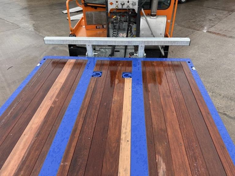 MAC 3 AXLE LOWLOADER WITH LIFTING DECK 