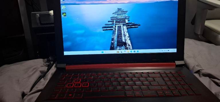 Acer nitro 5 gaming laptop